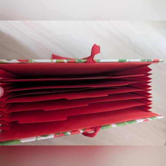 1980's Hallmark Strawberry Recipe File with Red Ribbon - Picture 4 of 9